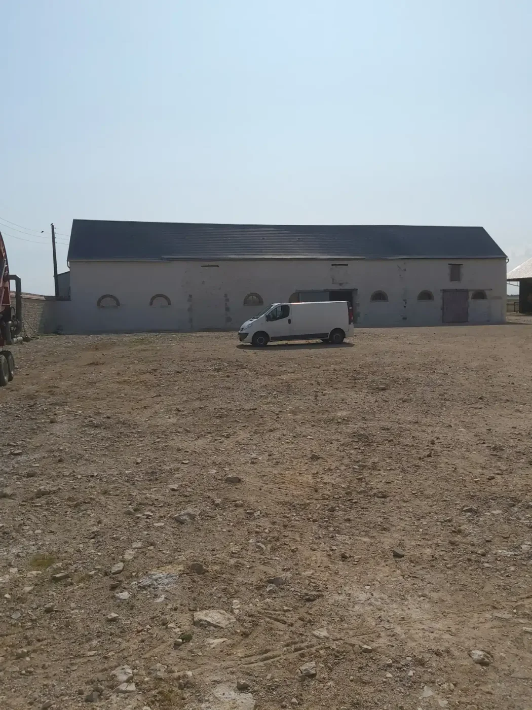 Renowacja elewacji budynku gospodarczego — zdjęcie 17