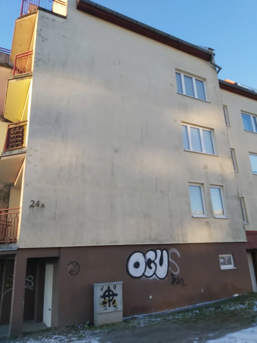 Elewacja budynku wielorodzinnego — zdjęcie 4